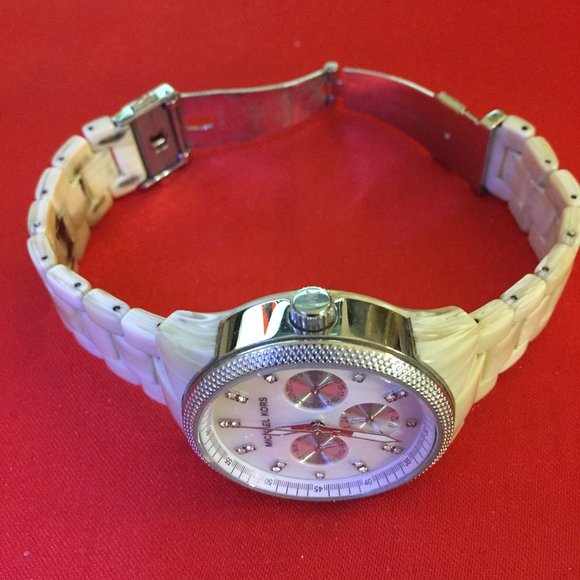 Michael Kors Women's Ritz Alabaster Watch - Picture 3 of 4